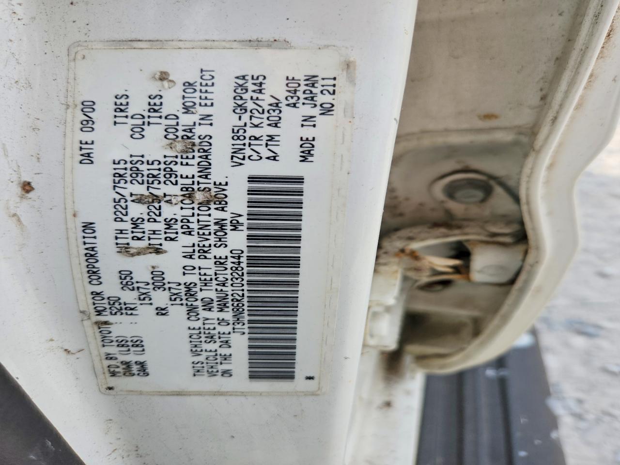 TOYOTA 4RUNNER 2001 — 14