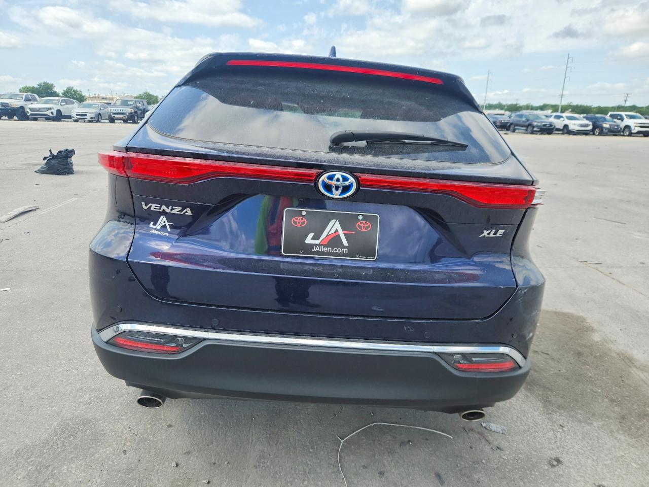 TOYOTA VENZA 2024 — 7