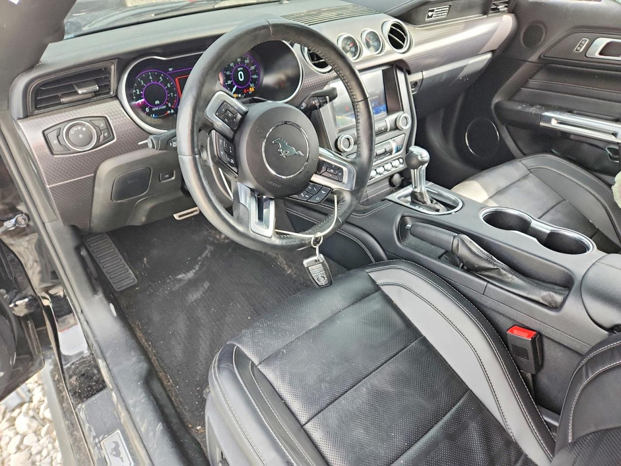 FORD MUSTANG 2020 — 9