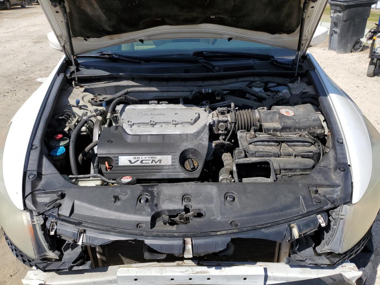 HONDA ACCORD 2011 — 12