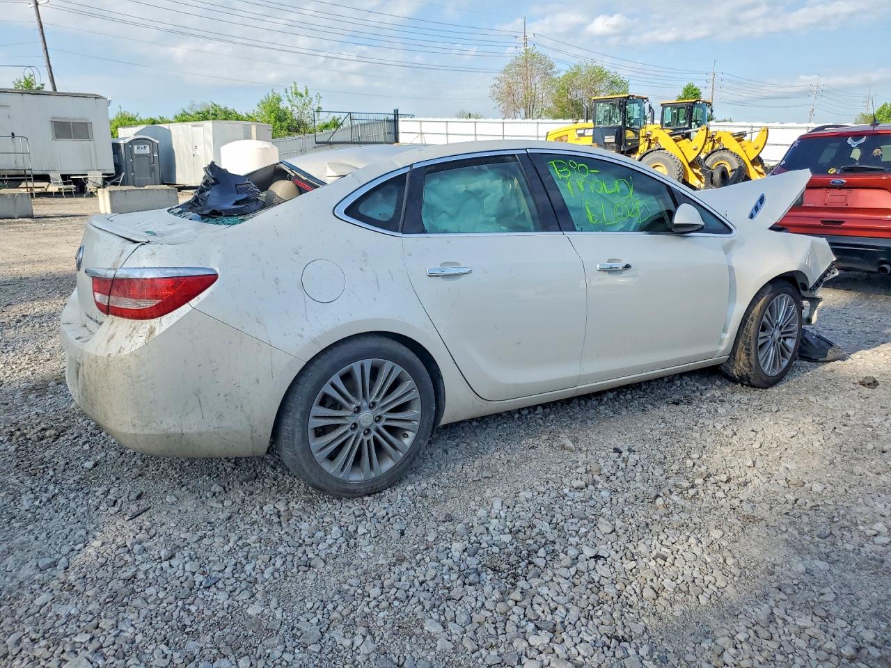 BUICK VERANO 2016 — 4