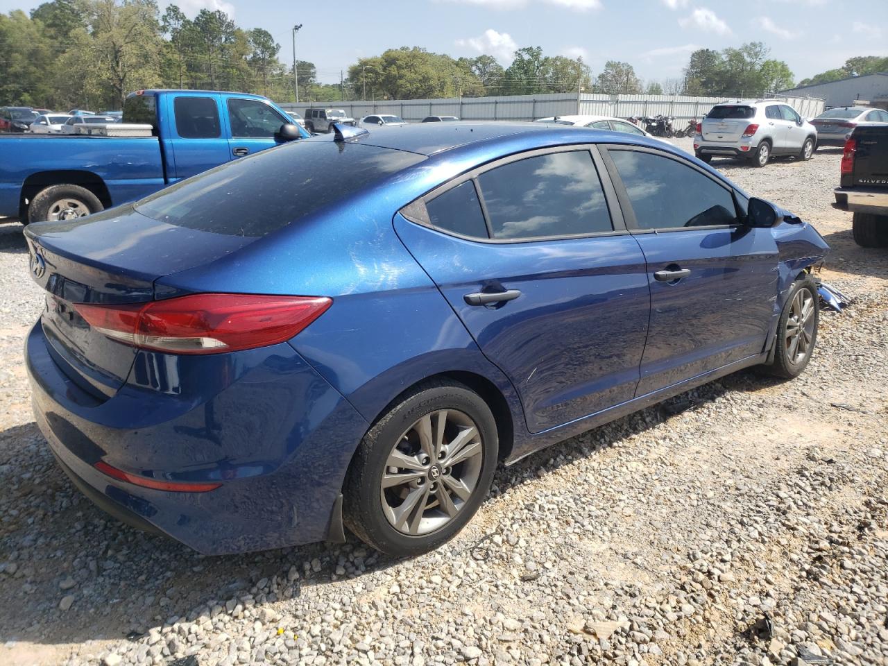 HYUNDAI ELANTRA 2018 — 4