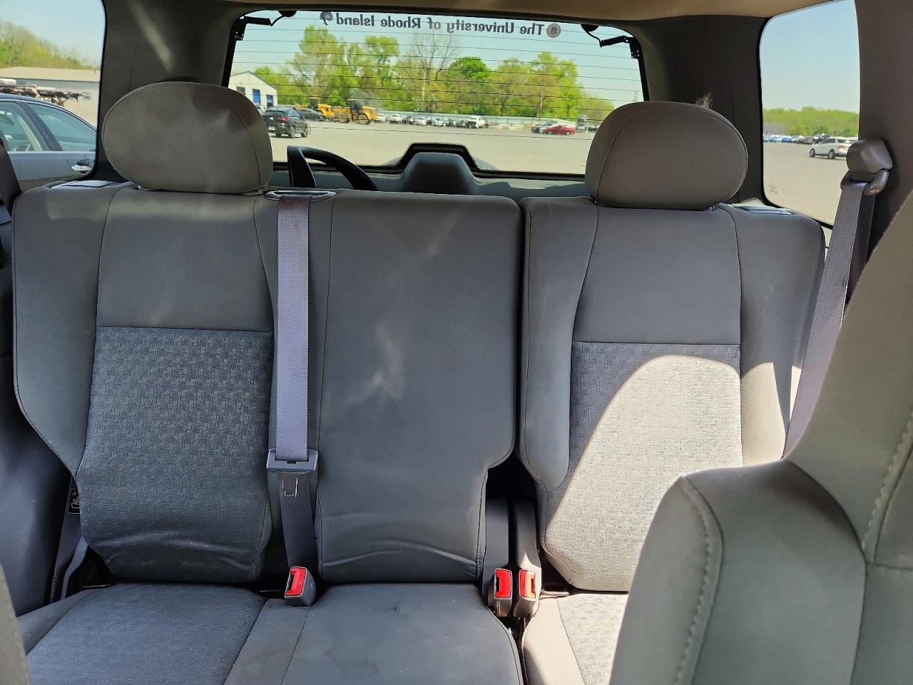 JEEP LIBERTY 2006 — 11