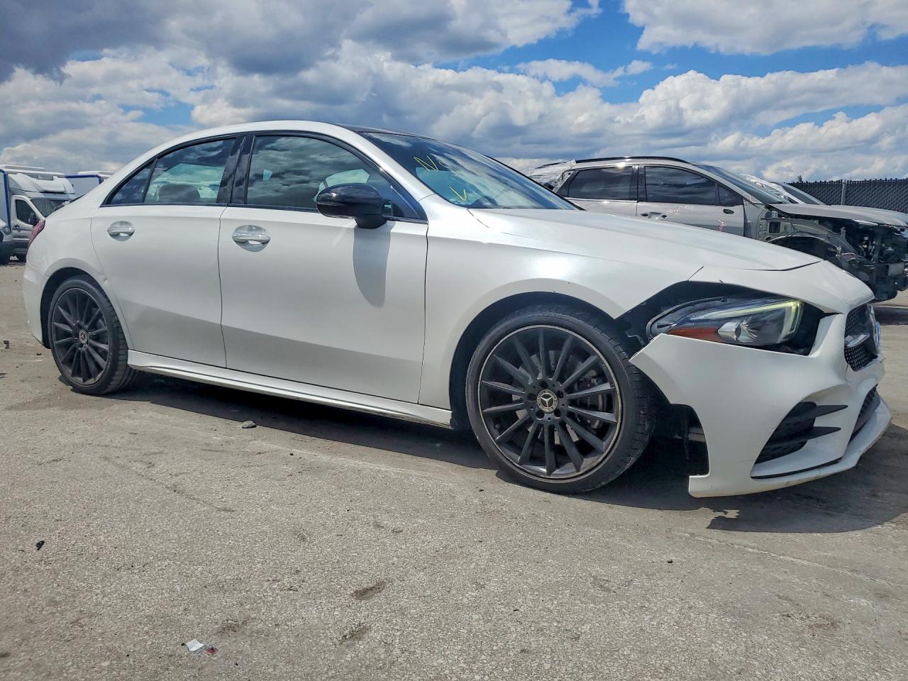 2020 MERCEDES-BENZ A 220