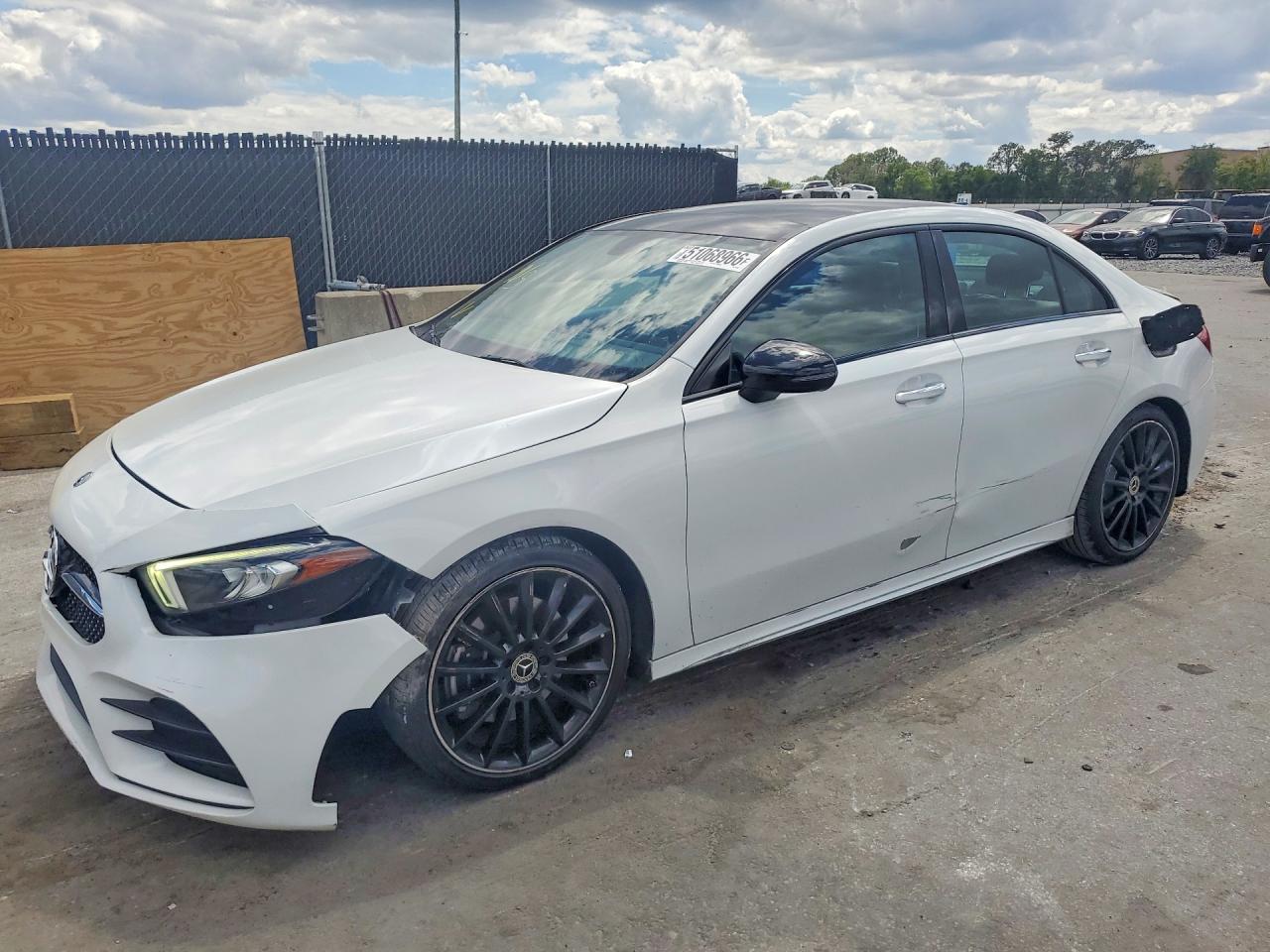 2020 MERCEDES-BENZ A 220