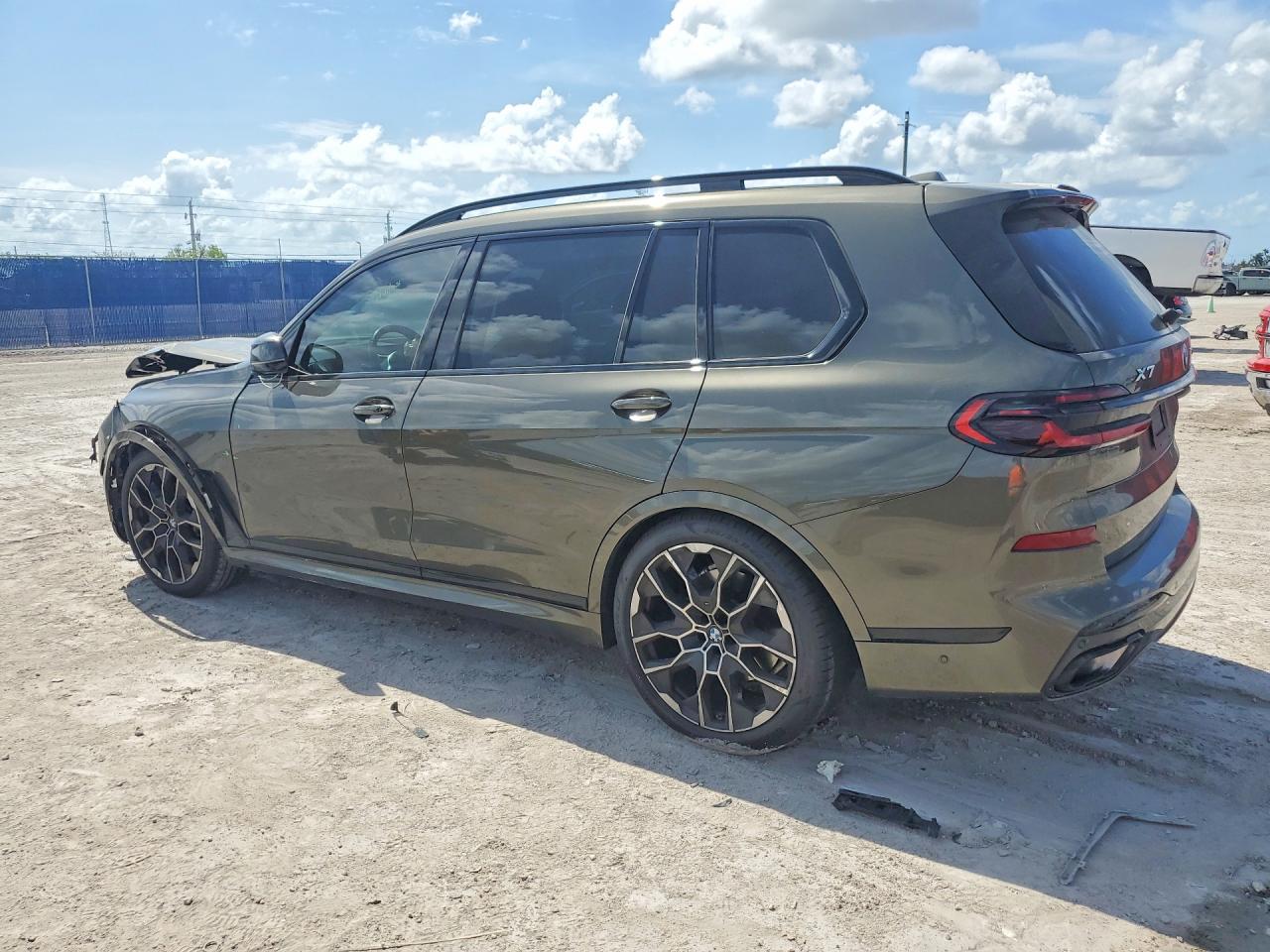 BMW X7 2025 — 3