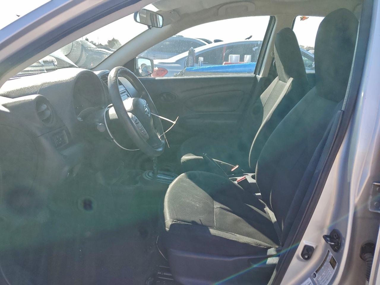 NISSAN VERSA 2017 — 8