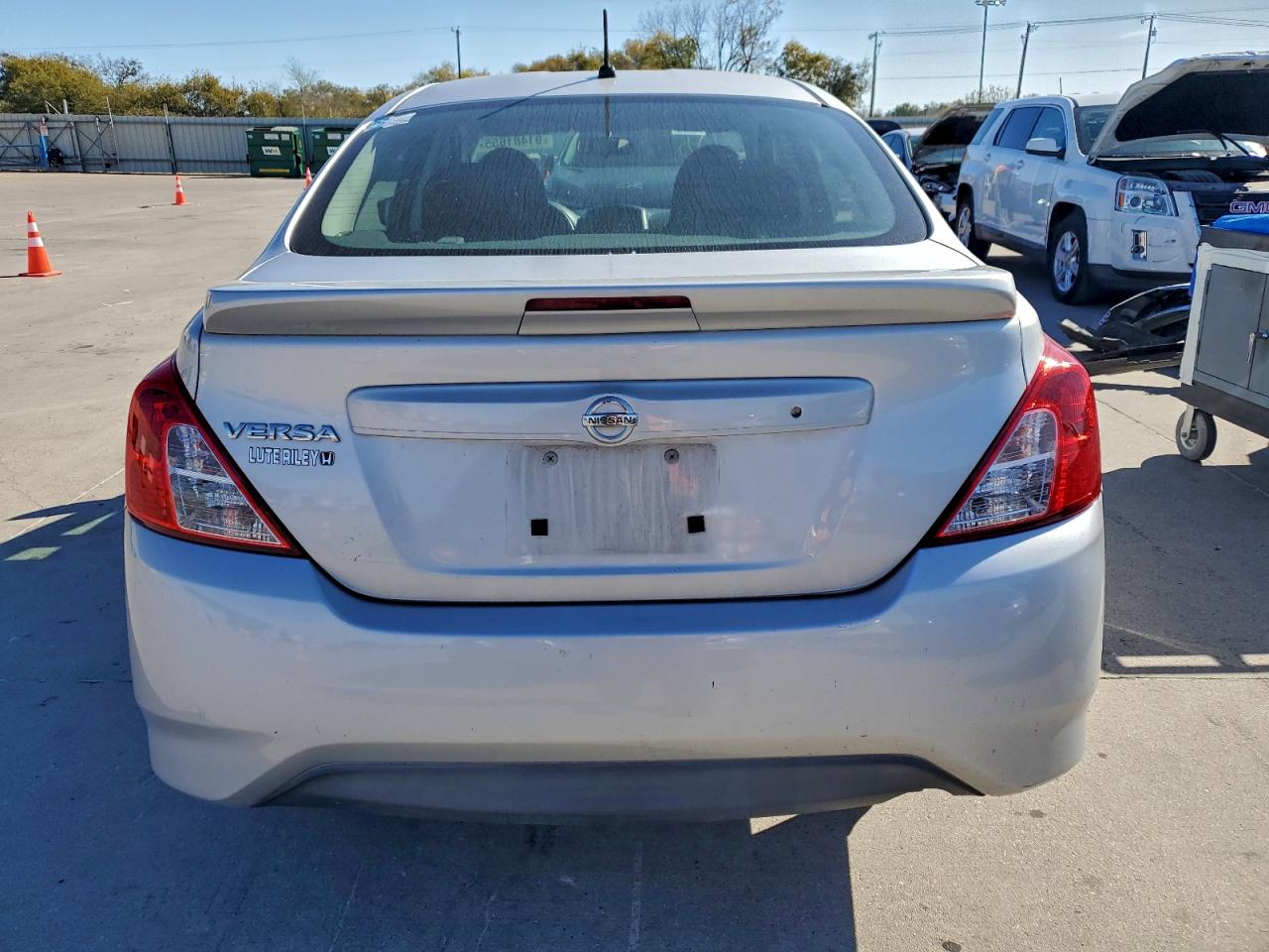 NISSAN VERSA 2017 — 7