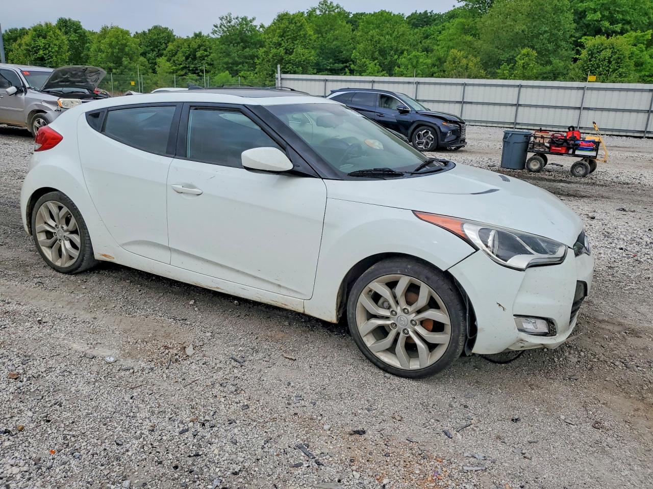 HYUNDAI VELOSTER 2012 — 5