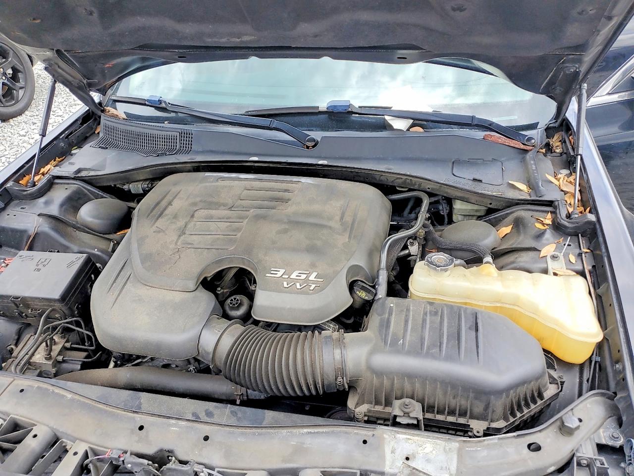 CHRYSLER 300 2014 — 12