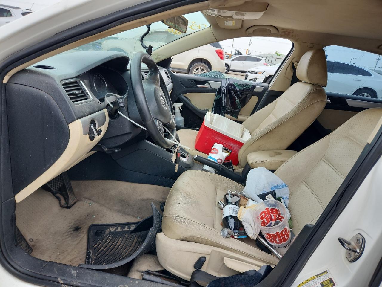 VOLKSWAGEN JETTA 2013 — 8