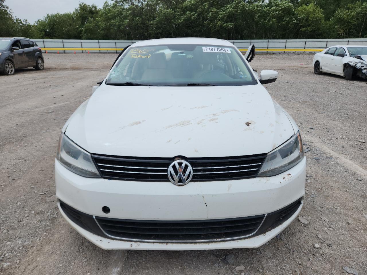VOLKSWAGEN JETTA 2013 — 6