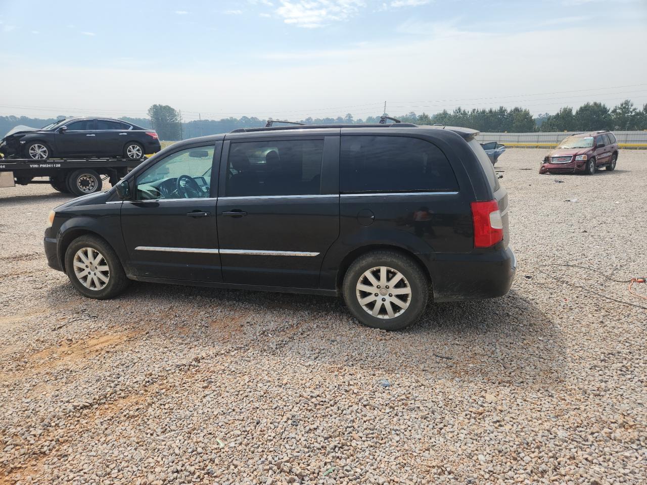 CHRYSLER TOWN & COUNTRY 2014 — 3