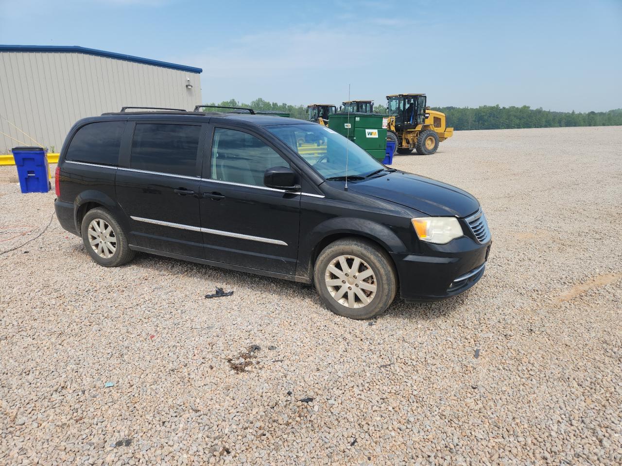CHRYSLER TOWN & COUNTRY 2014 — 5