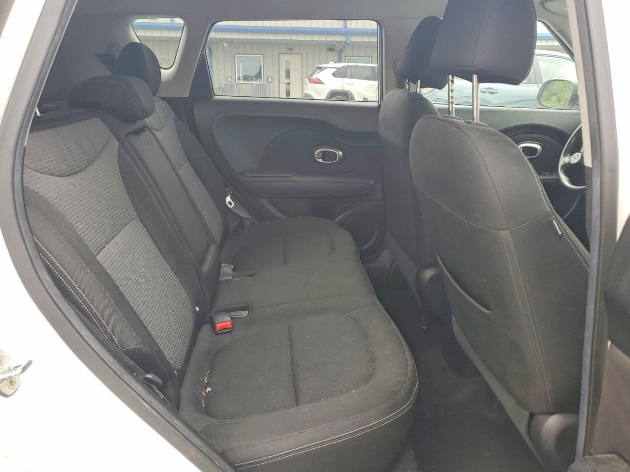 KIA SOUL 2017 — 12