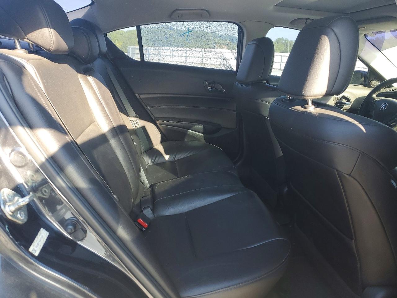 ACURA ILX 2016 — 11
