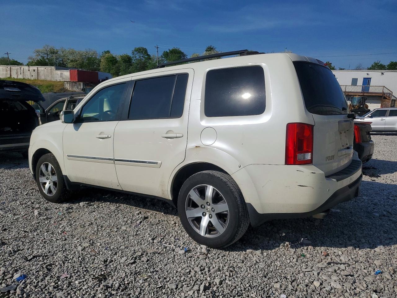 HONDA PILOT 2015 — 3
