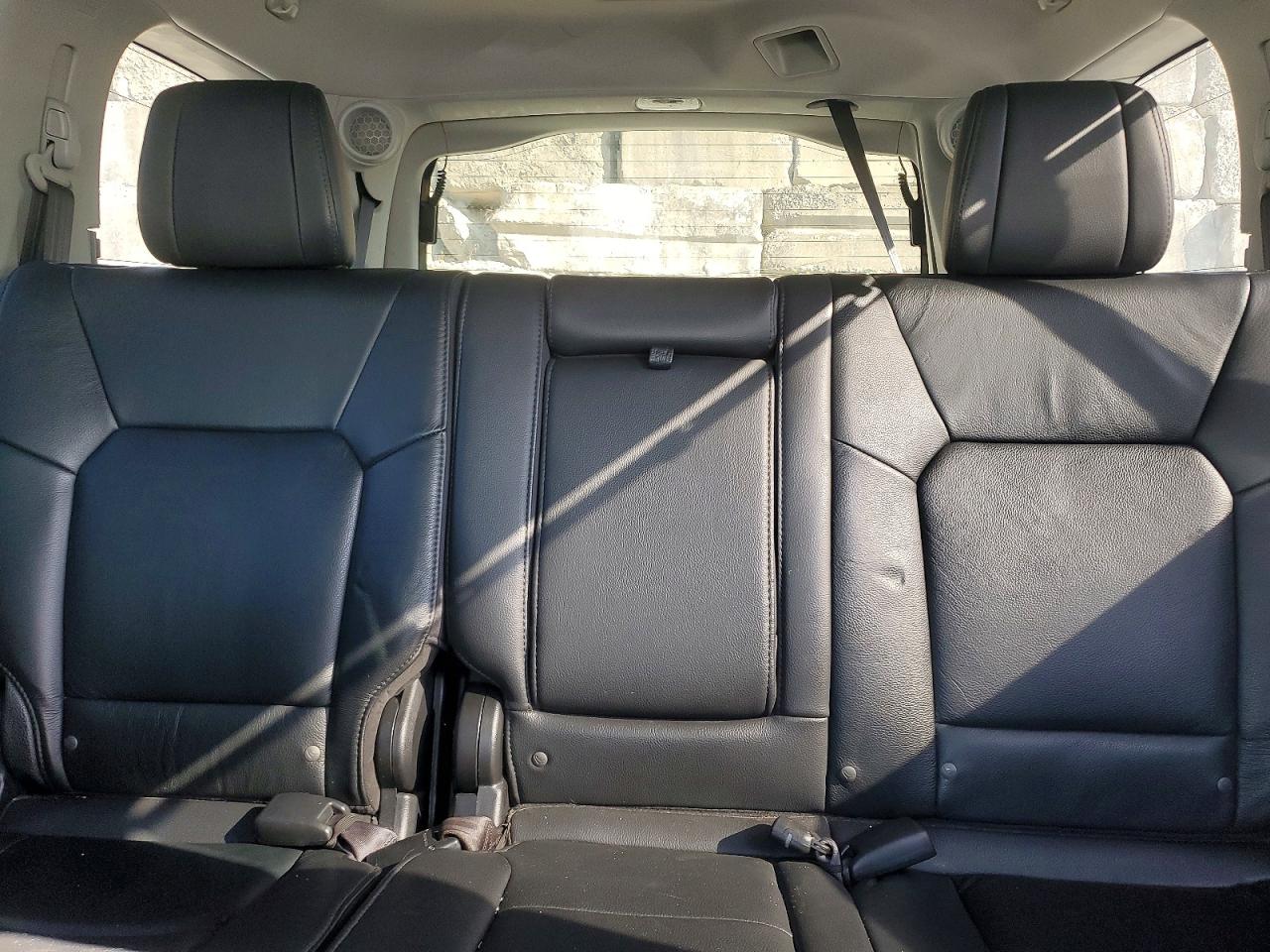 HONDA PILOT 2015 — 11
