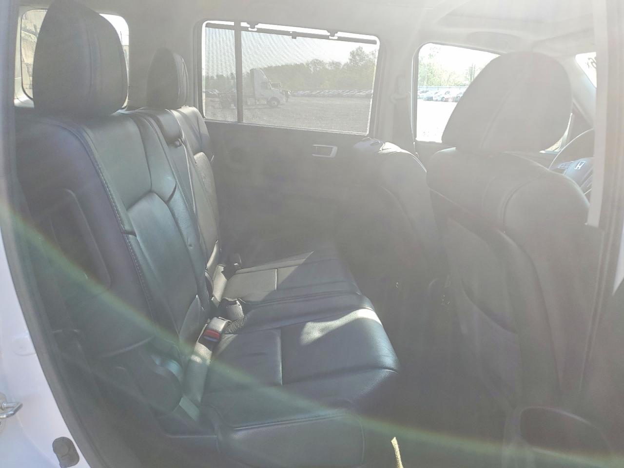 HONDA PILOT 2015 — 12