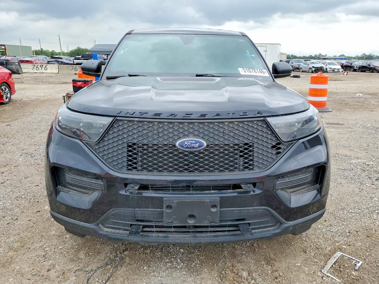 FORD EXPLORER 2022 — 6