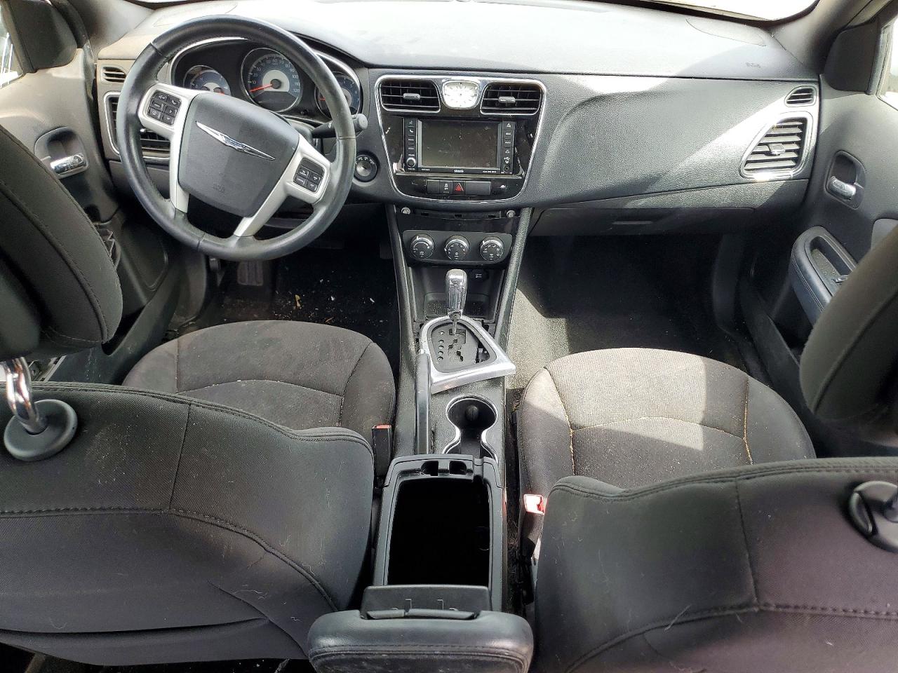 CHRYSLER 200 2013 — 9