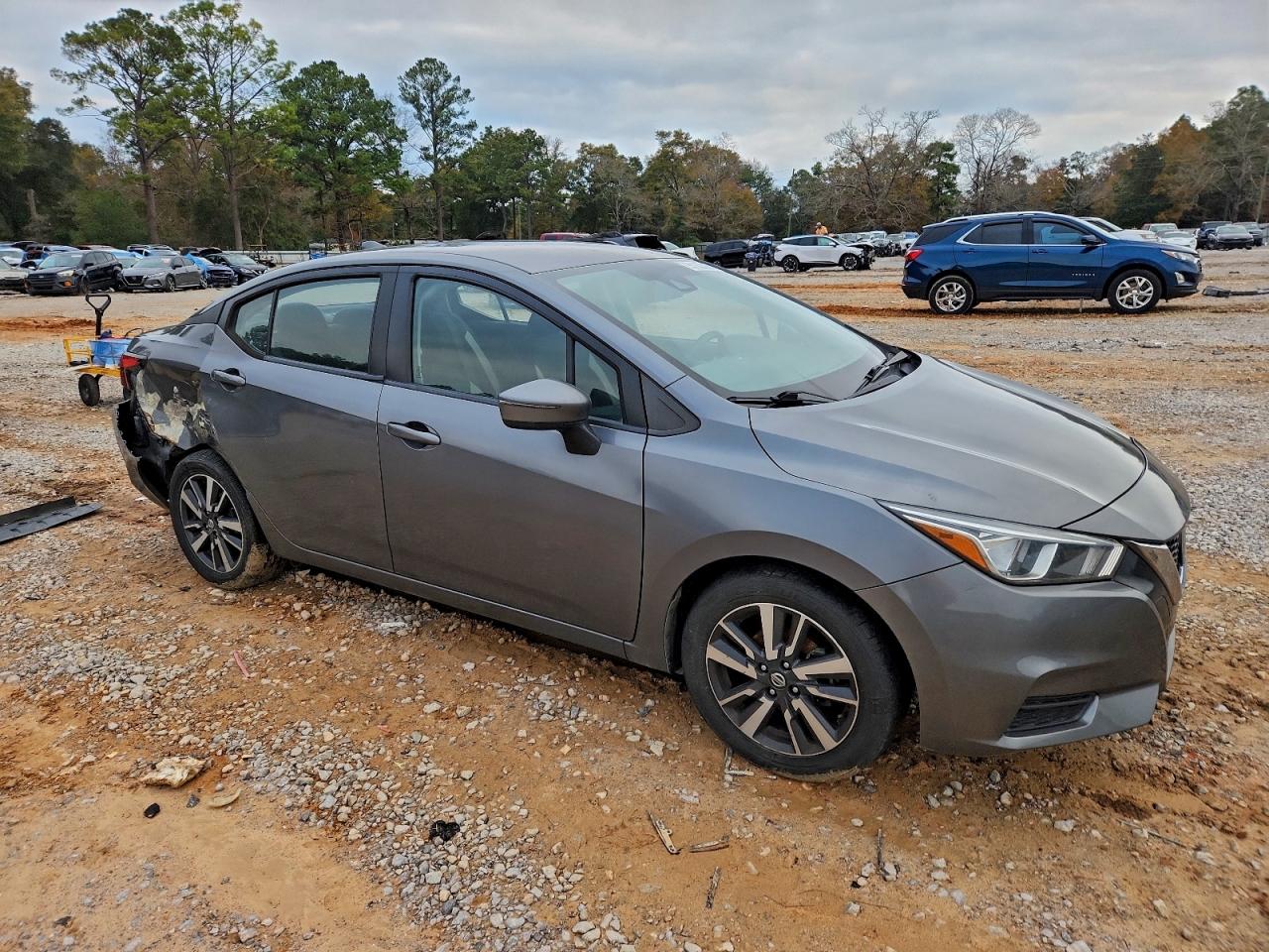 2020 NISSAN VERSA SV