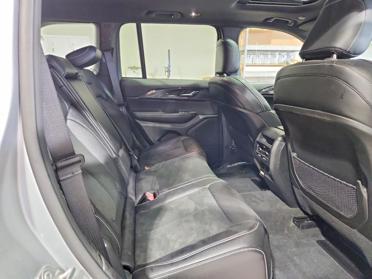 JEEP GRAND CHEROKEE 2023 — 12