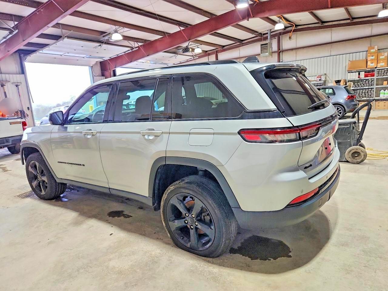 JEEP GRAND CHEROKEE 2023 — 3