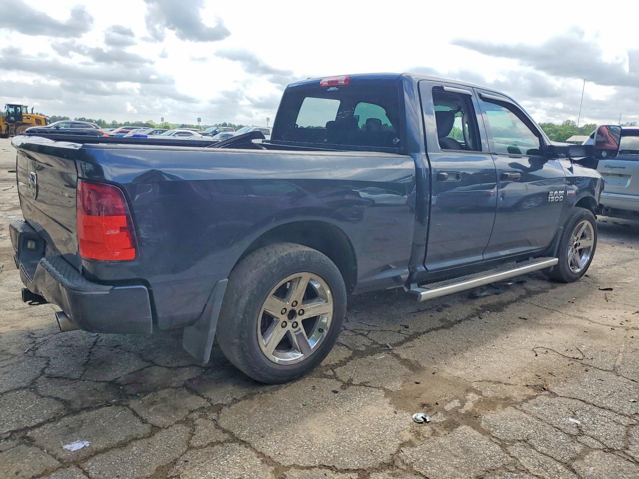 RAM 1500 2013 — 4