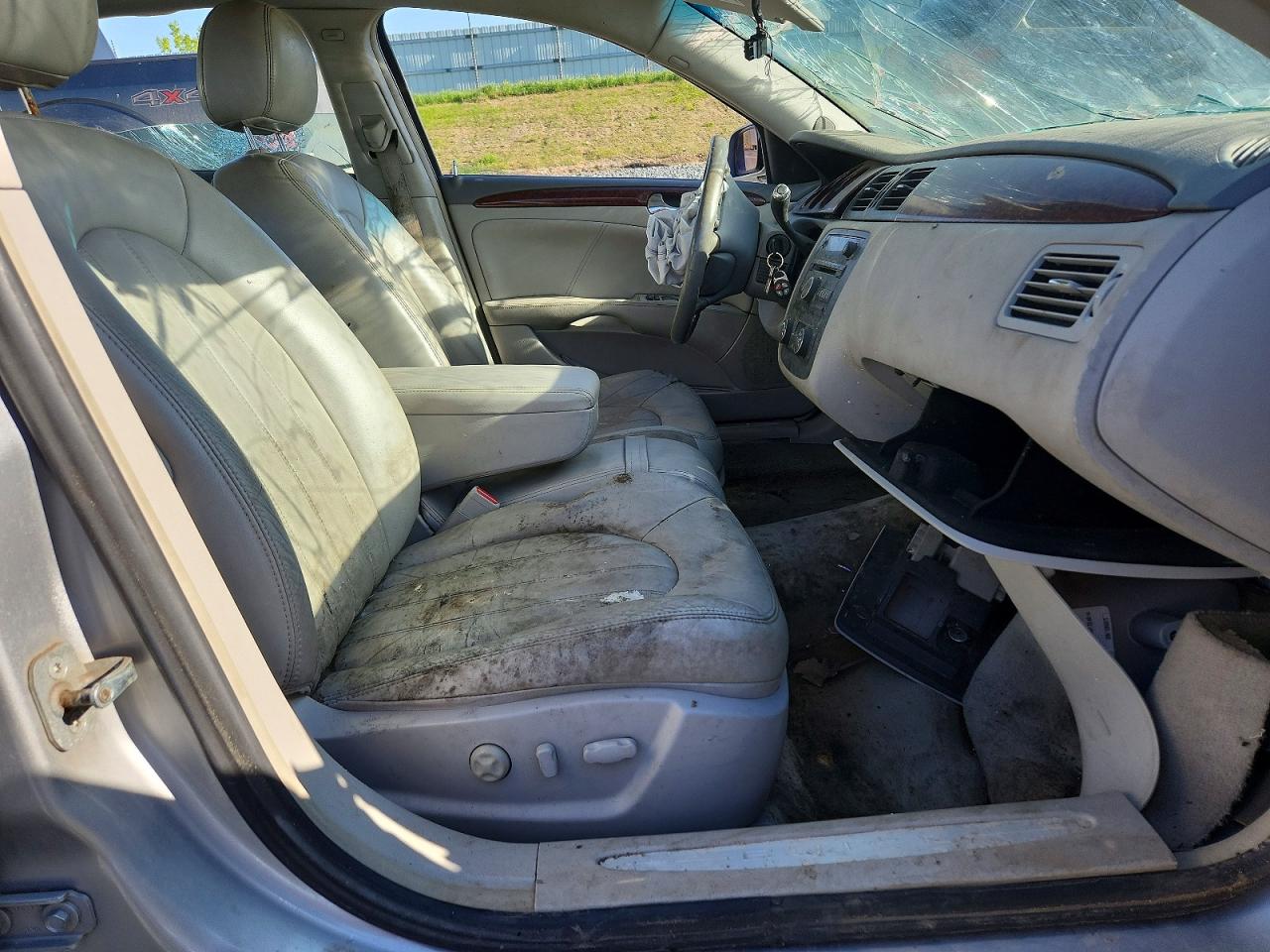 BUICK LUCERNE 2007 — 8