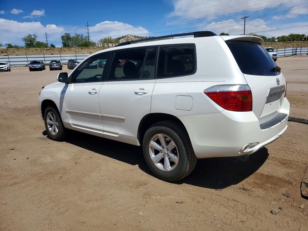 TOYOTA HIGHLANDER 2010 — 3