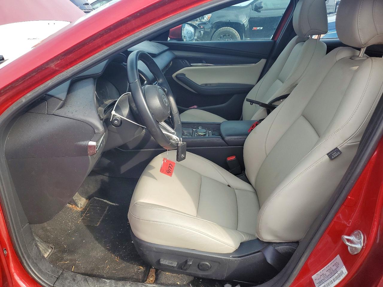 MAZDA 3 2024 — 8