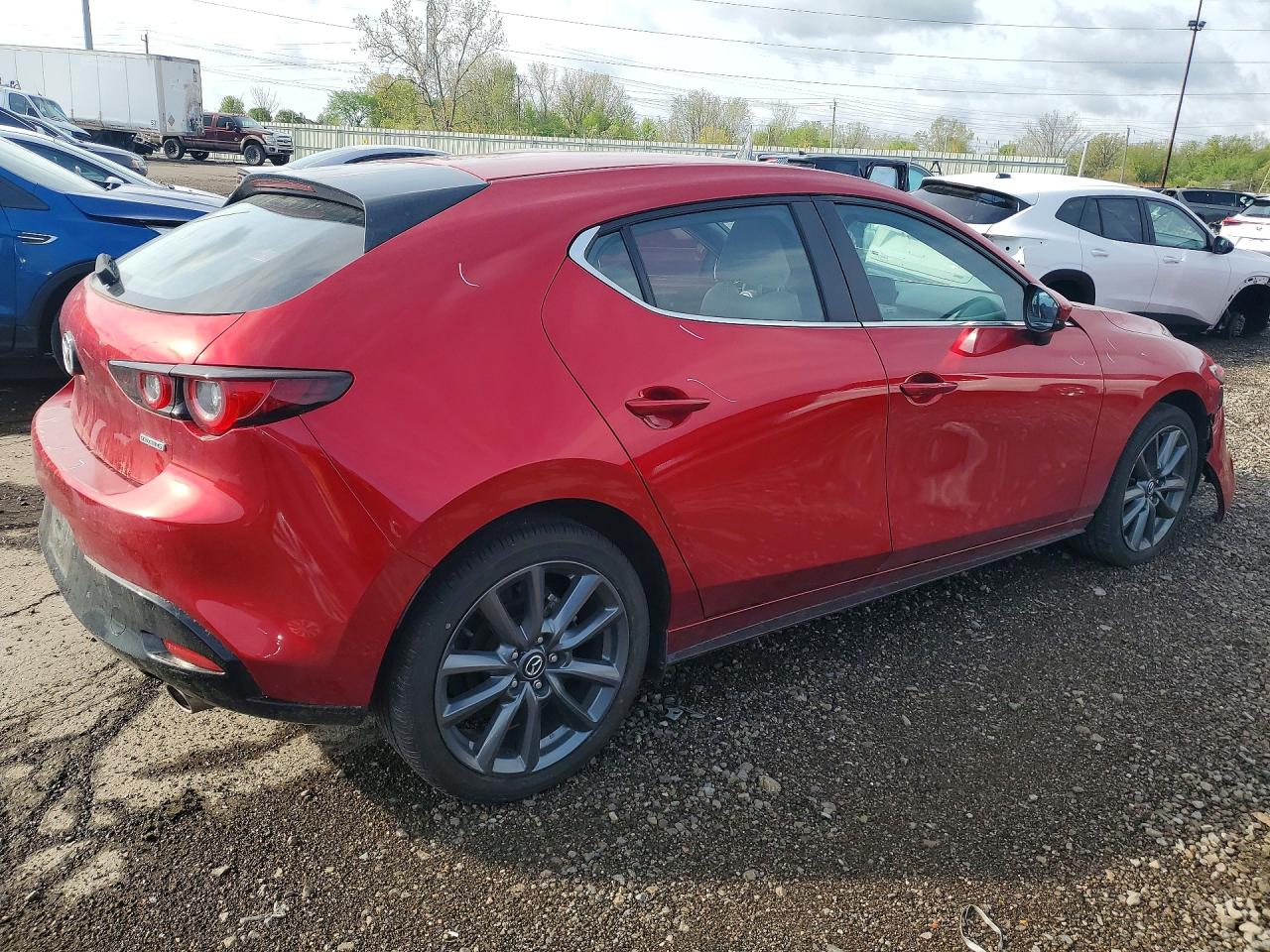 MAZDA 3 2024 — 4