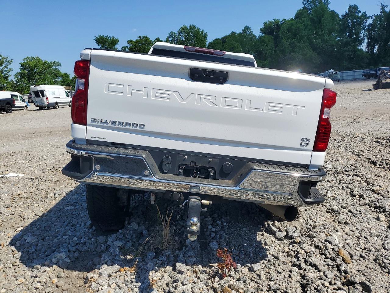 CHEVROLET SILVERADO 2022 — 7