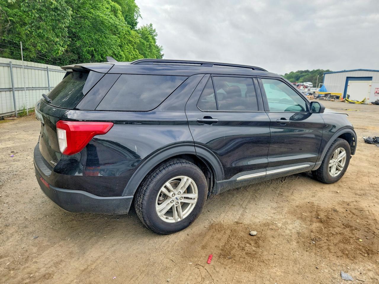 FORD EXPLORER 2023 — 4