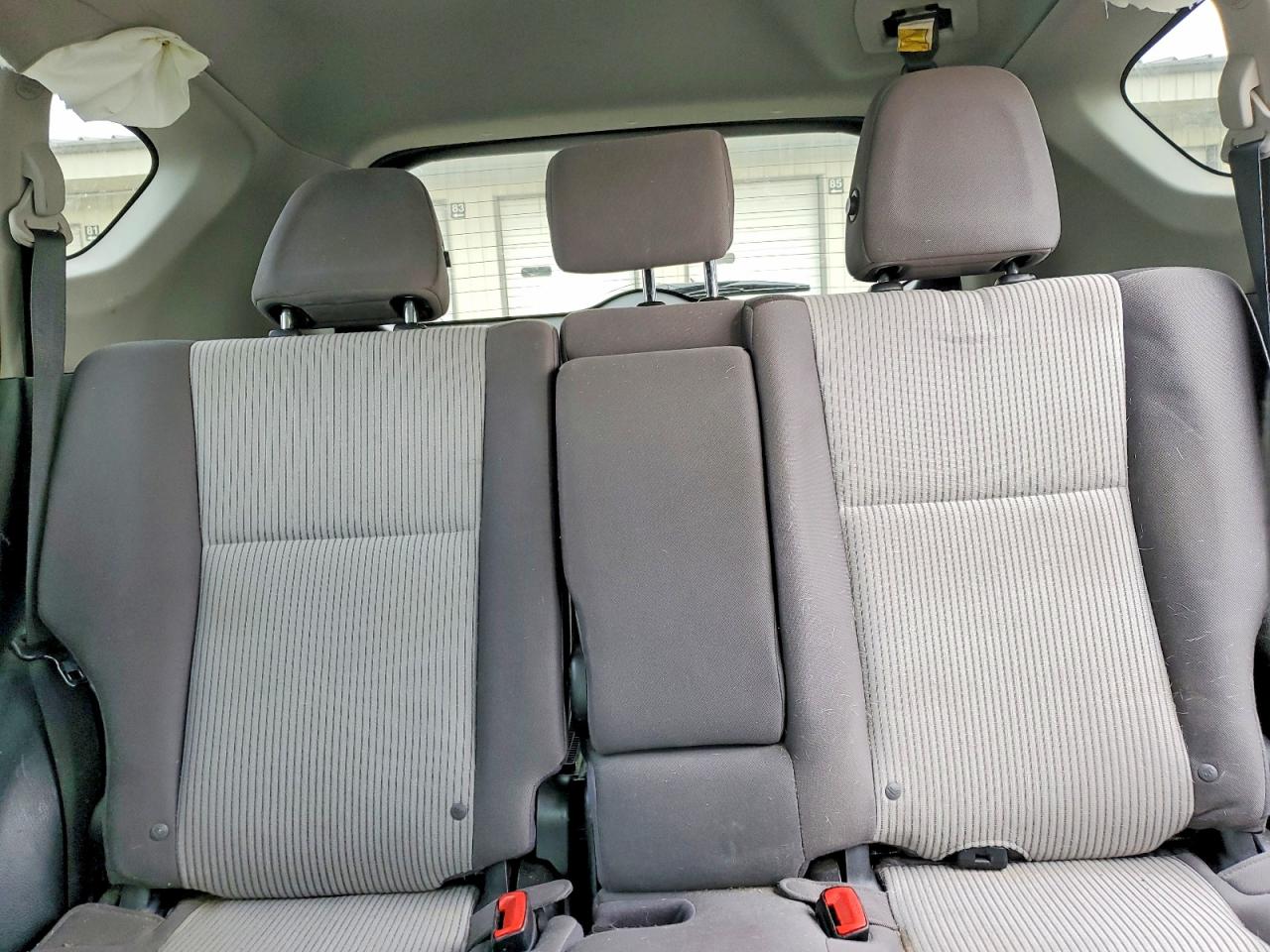 TOYOTA RAV4 2013 — 11