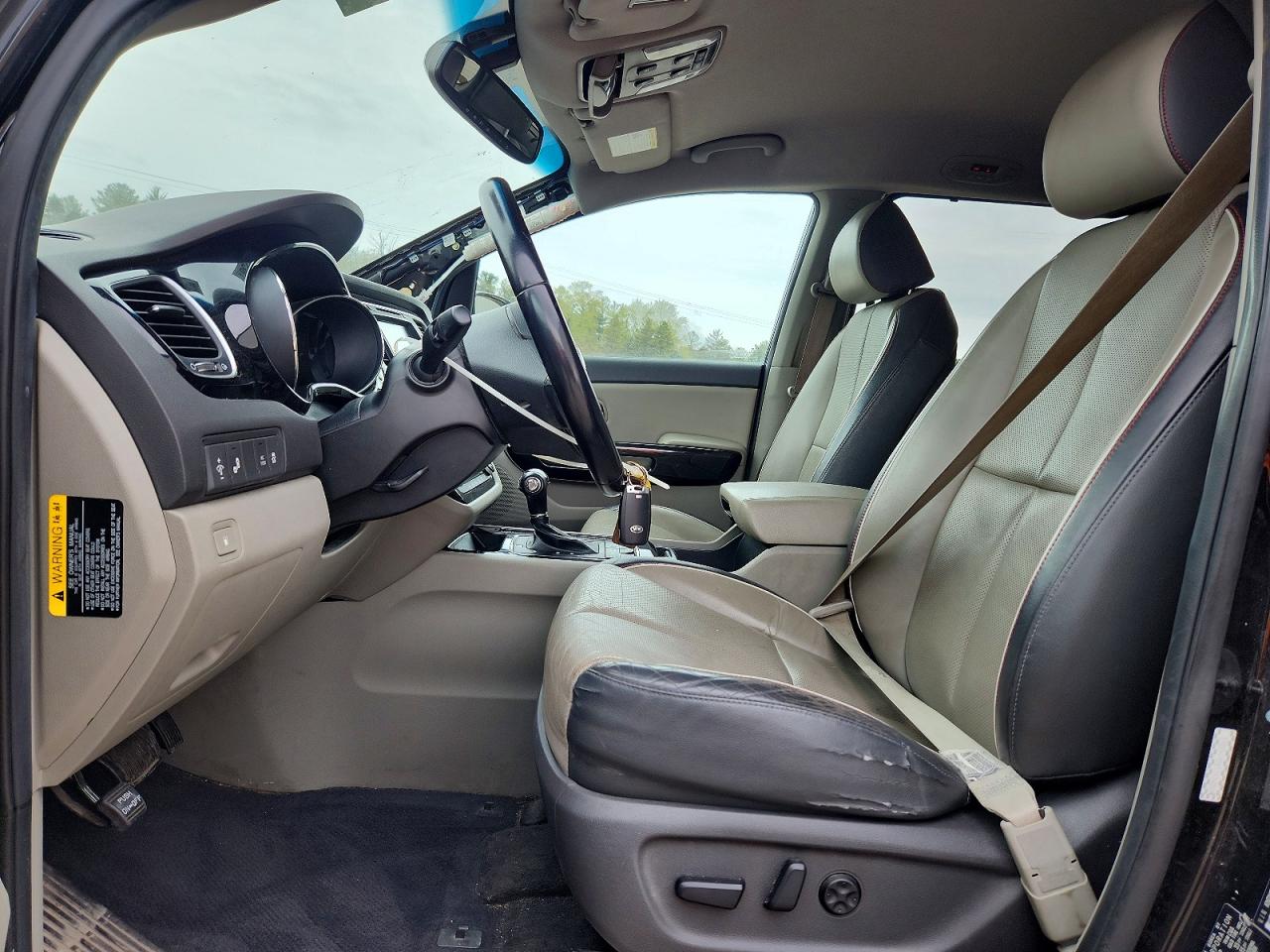 KIA SEDONA 2016 — 8