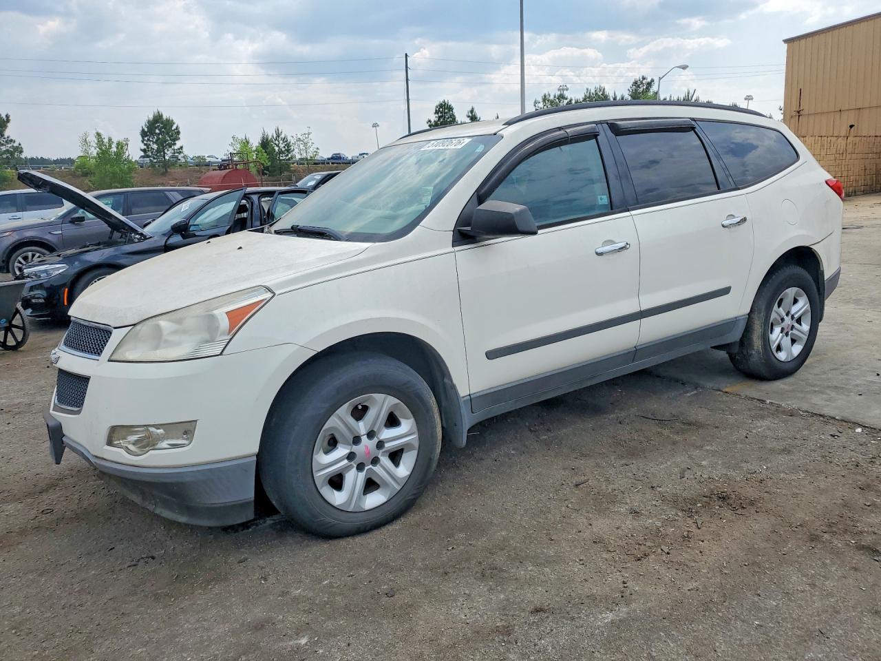 CHEVROLET TRAVERSE 2011 — 2