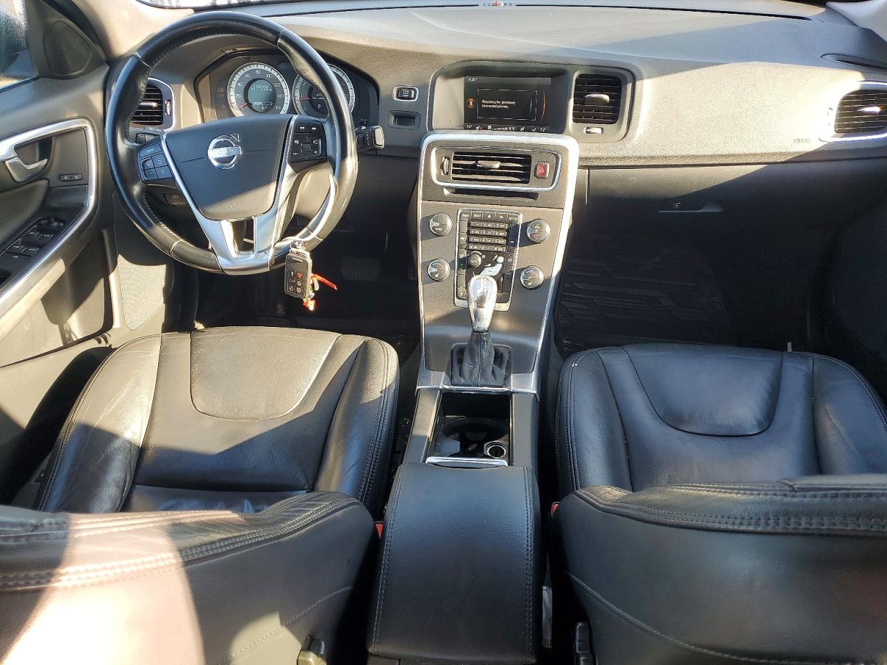VOLVO S60 2013 — 9