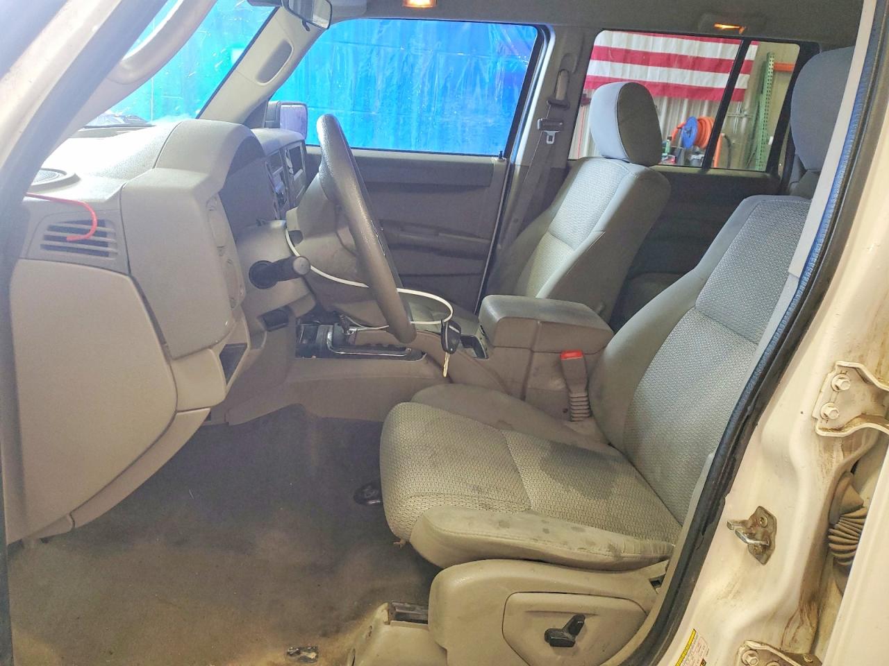 JEEP COMMANDER 2007 — 8