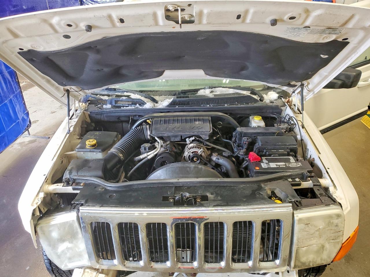 JEEP COMMANDER 2007 — 13