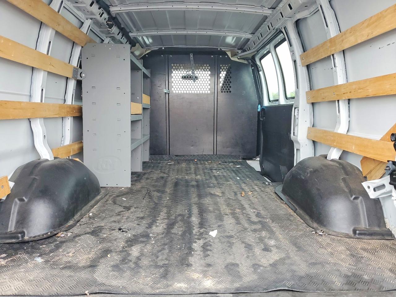 CHEVROLET EXPRESS G2500 2021 — 11