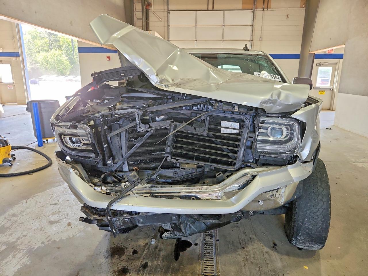 GMC SIERRA 2018 — 6