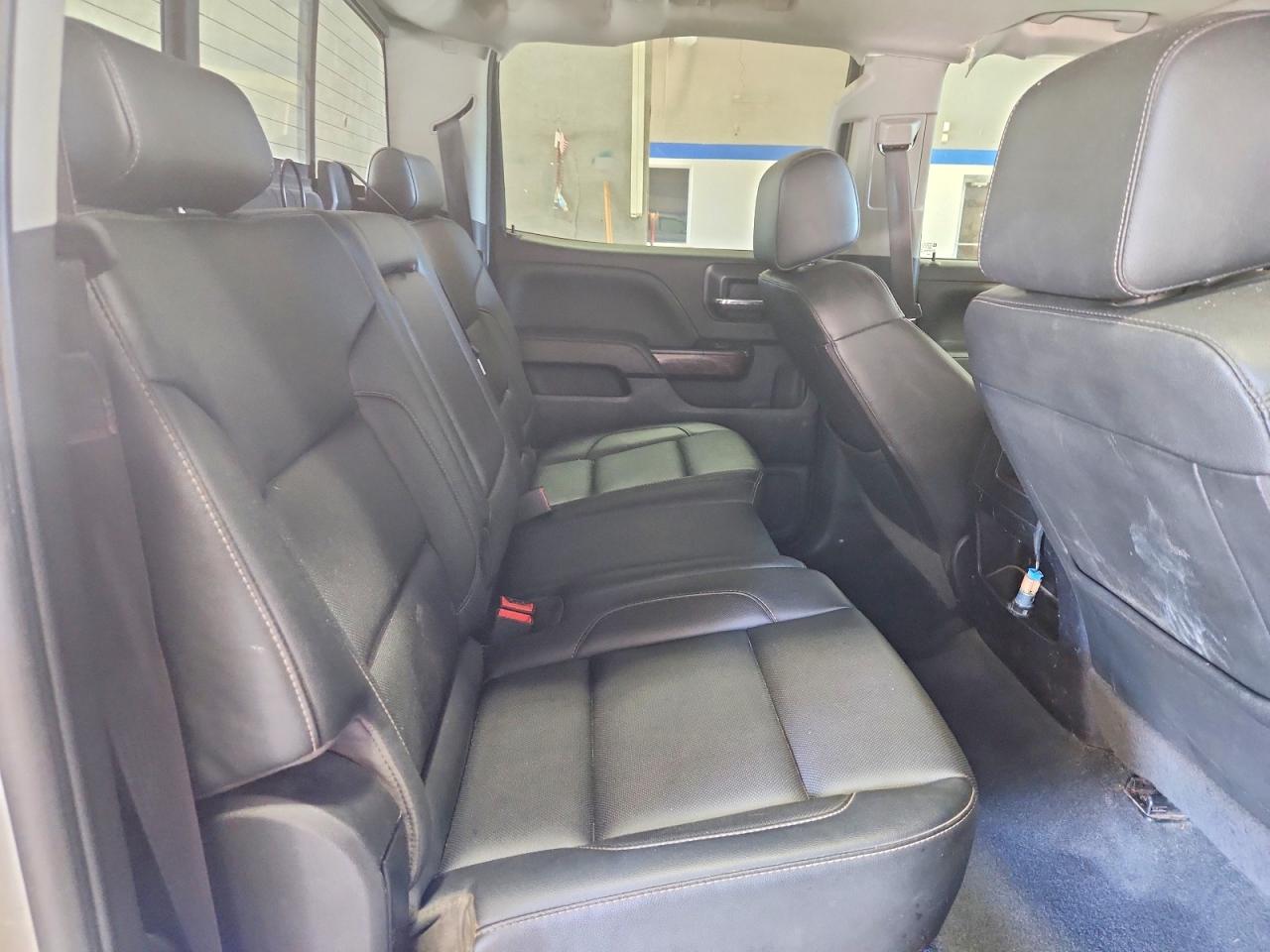 GMC SIERRA 2018 — 11