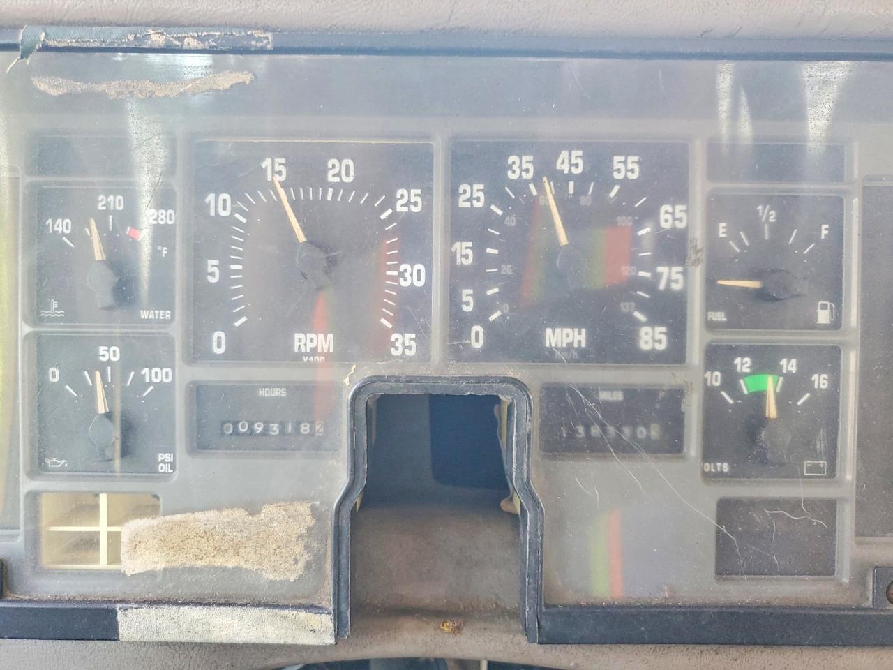 INTERNATIONAL 3000 2001 — 9