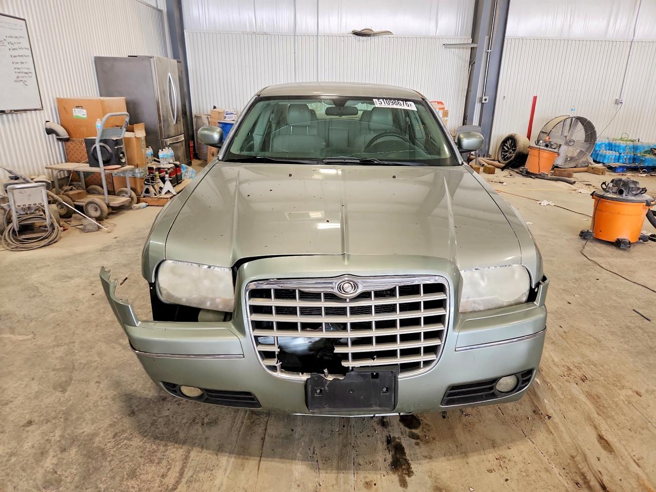 CHRYSLER 300 2005 — 6