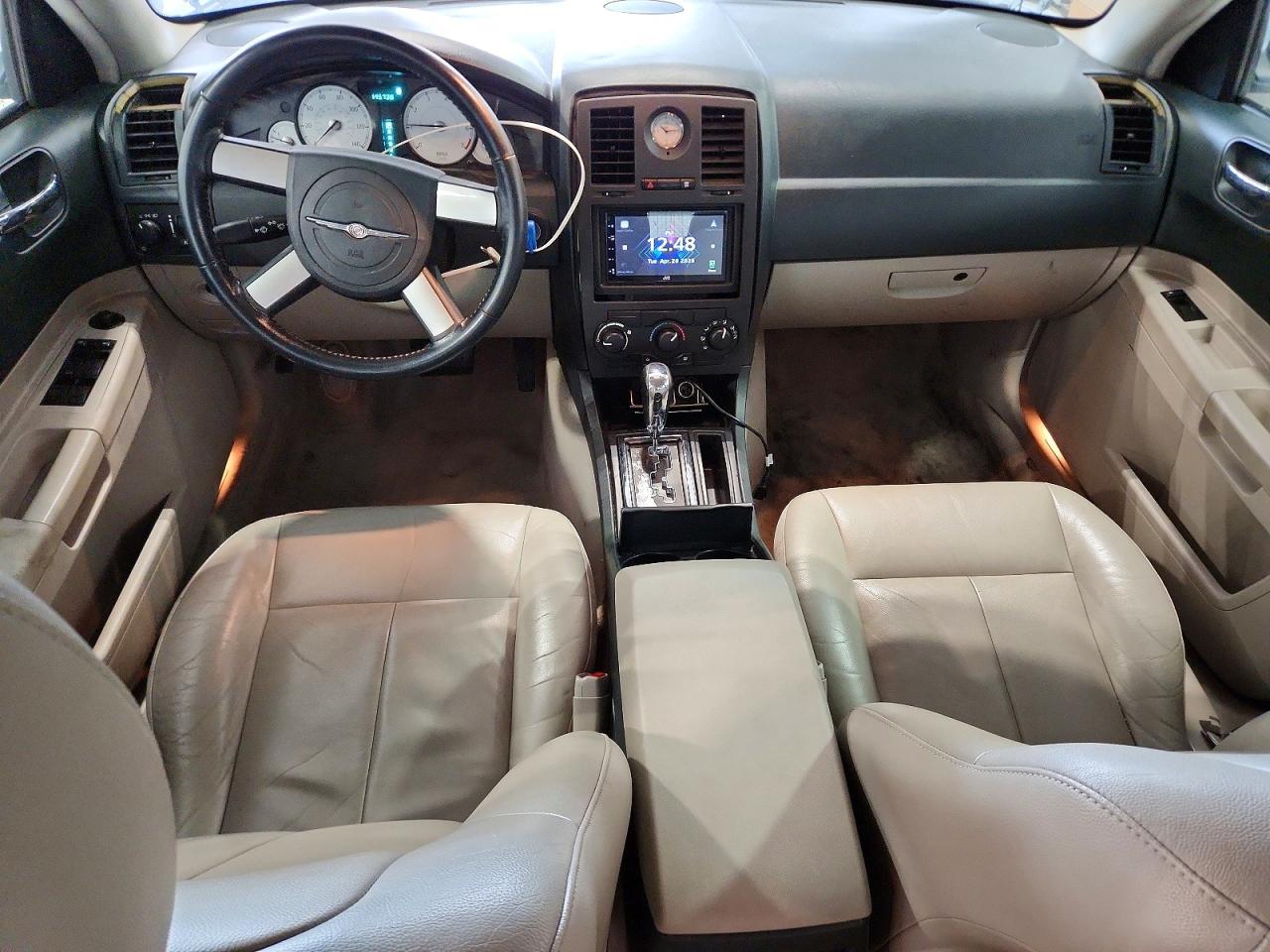 CHRYSLER 300 2005 — 9