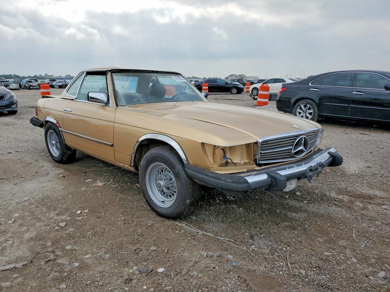 MERCEDES-BENZ 380 1982 — 5