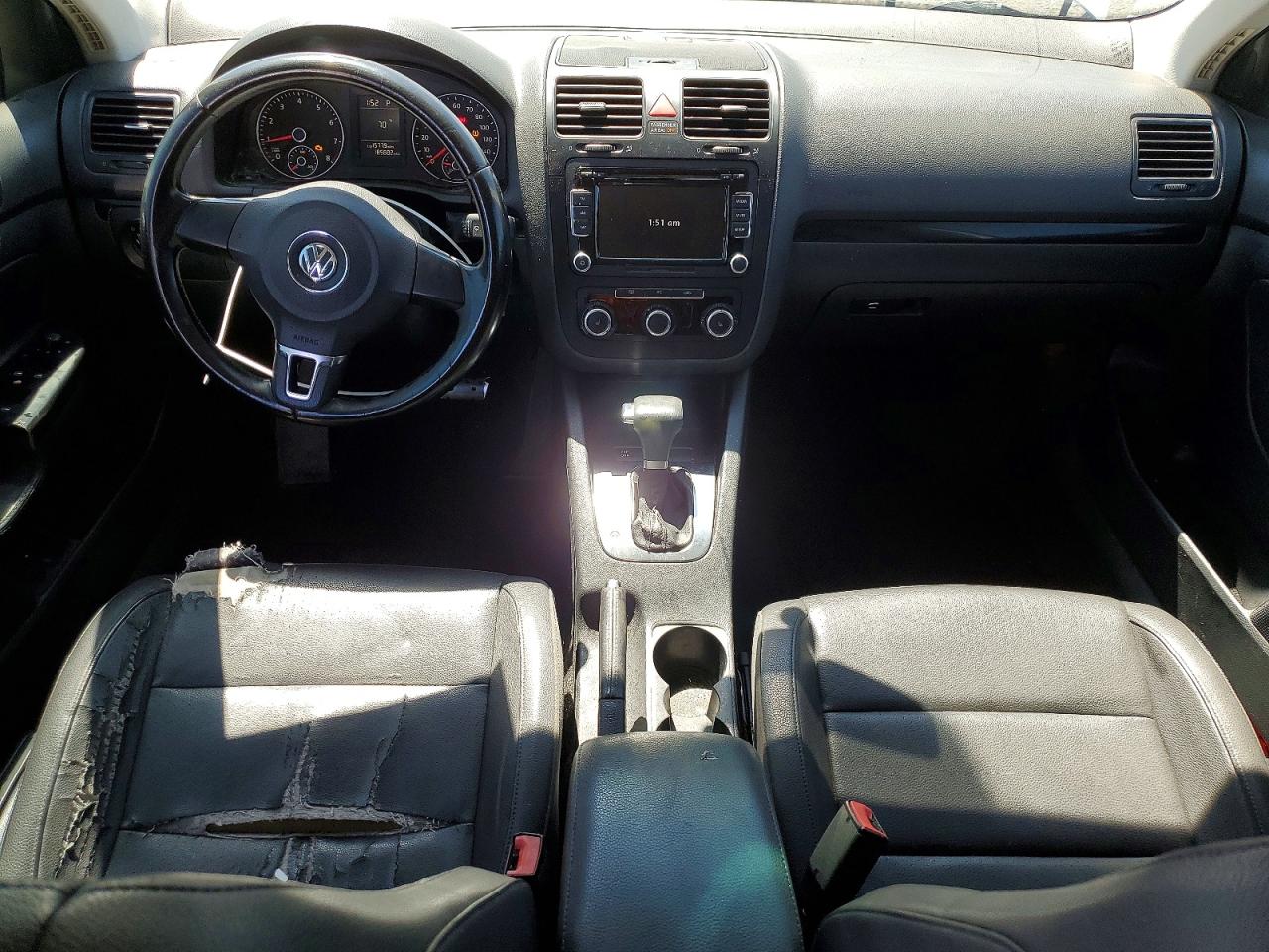 VOLKSWAGEN JETTA 2010 — 9