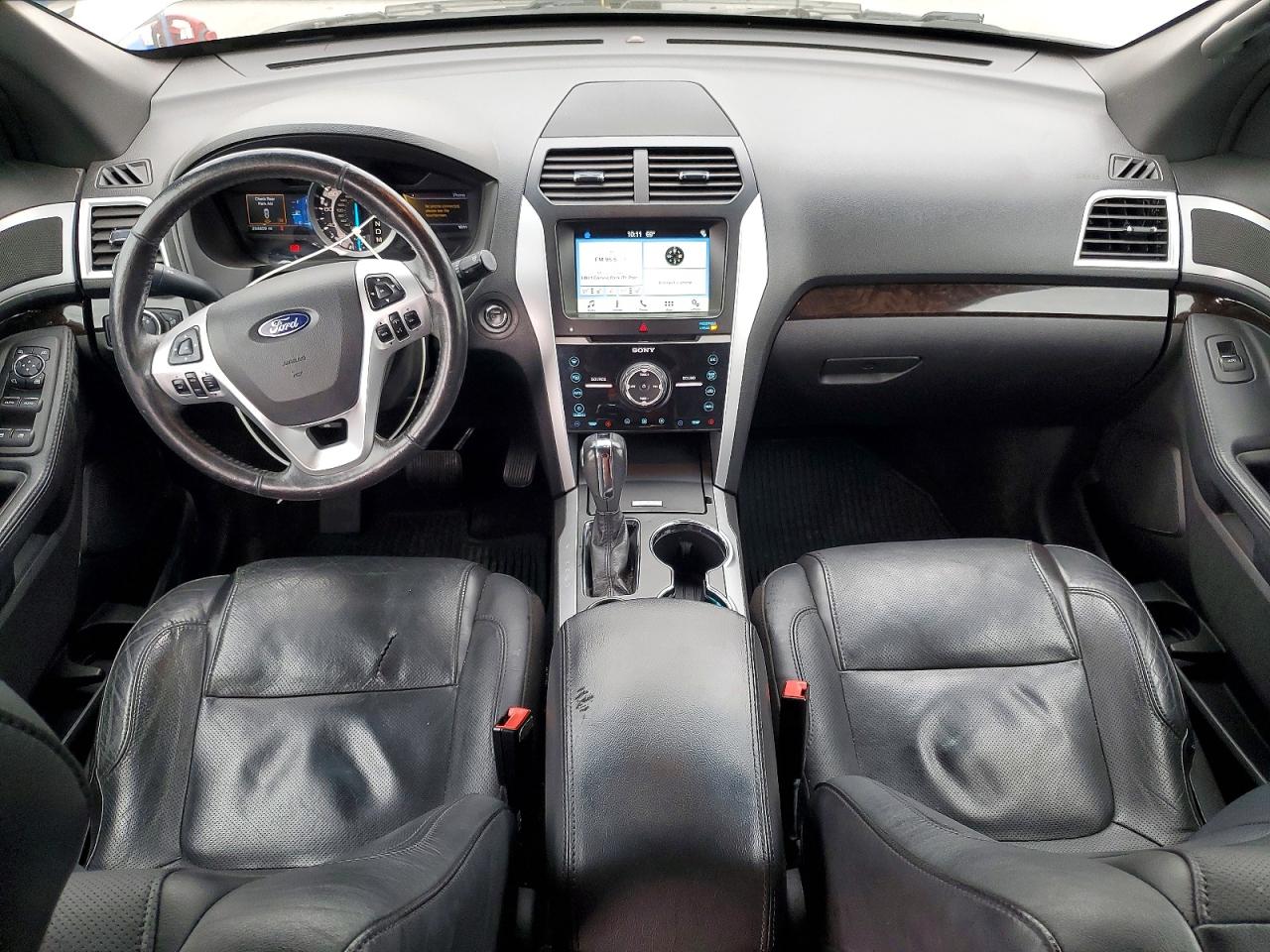 FORD EXPLORER 2015 — 9